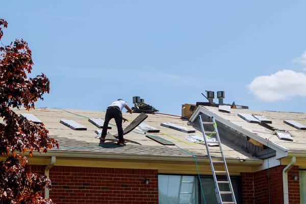 Emergency Board-Up & Tarp Services – Protecting Your Property After Disasters